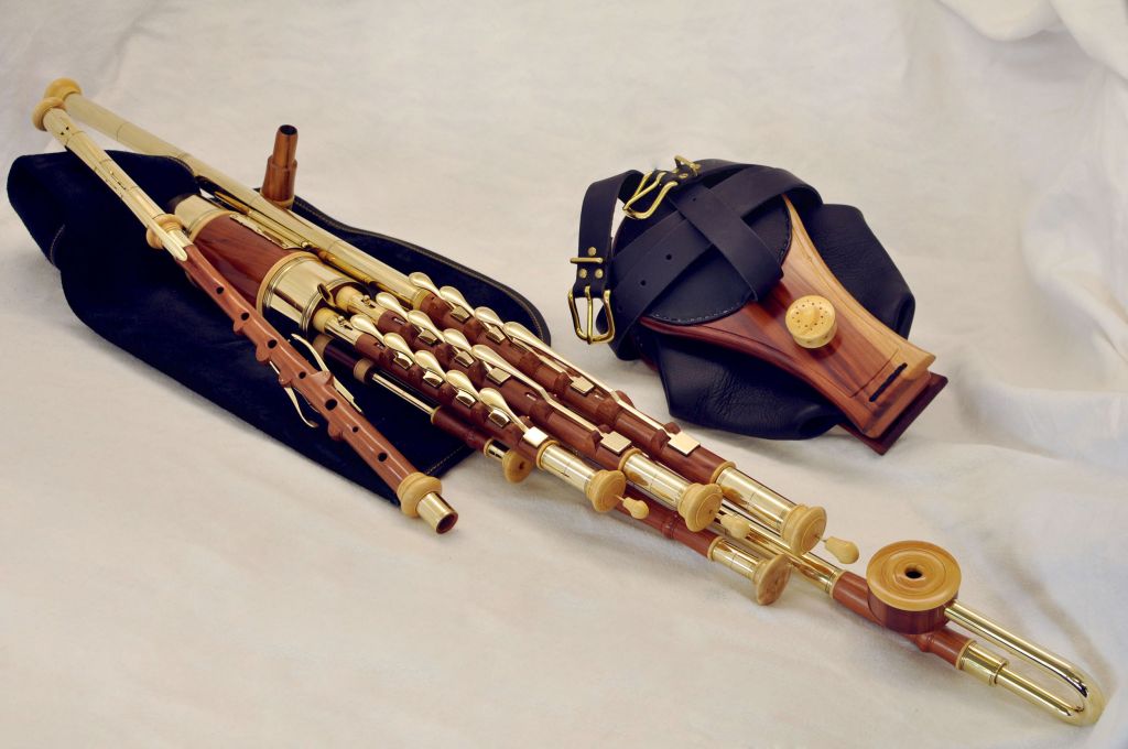Uilleann pipes clearance full set